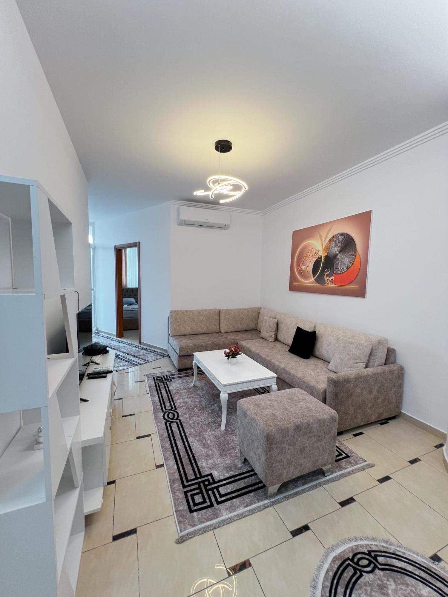 Tirana City Rental Apartments Екстер'єр фото