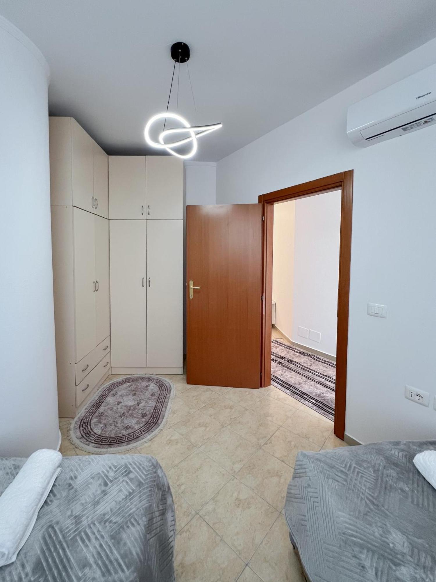 Tirana City Rental Apartments Екстер'єр фото