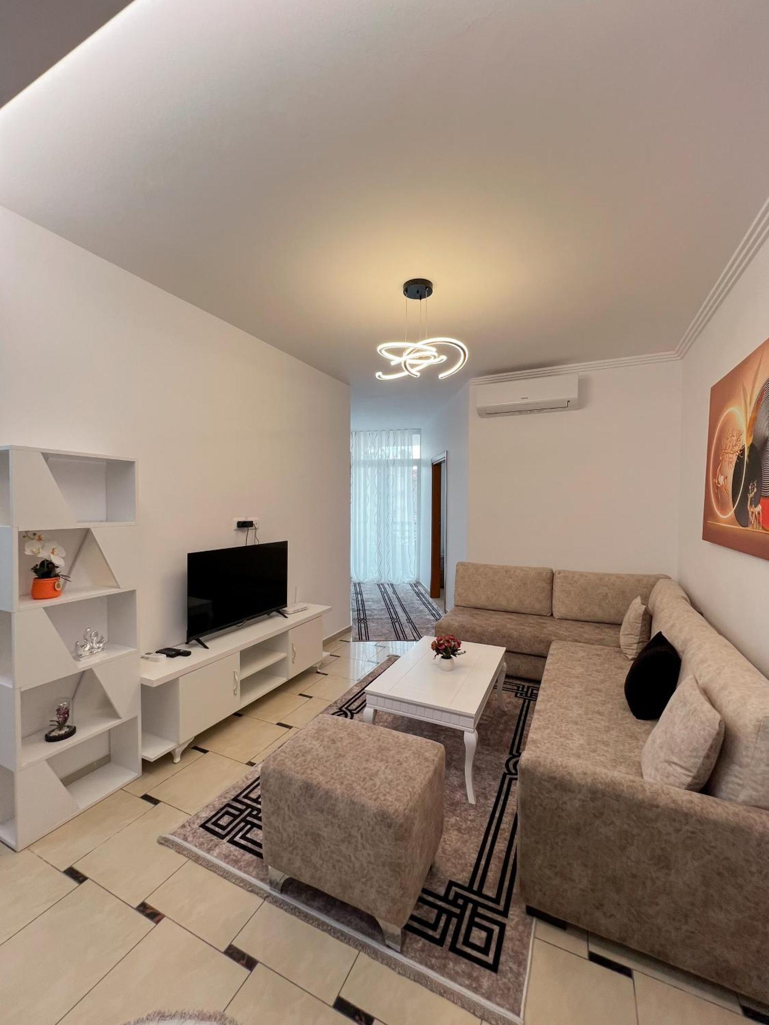 Tirana City Rental Apartments Екстер'єр фото