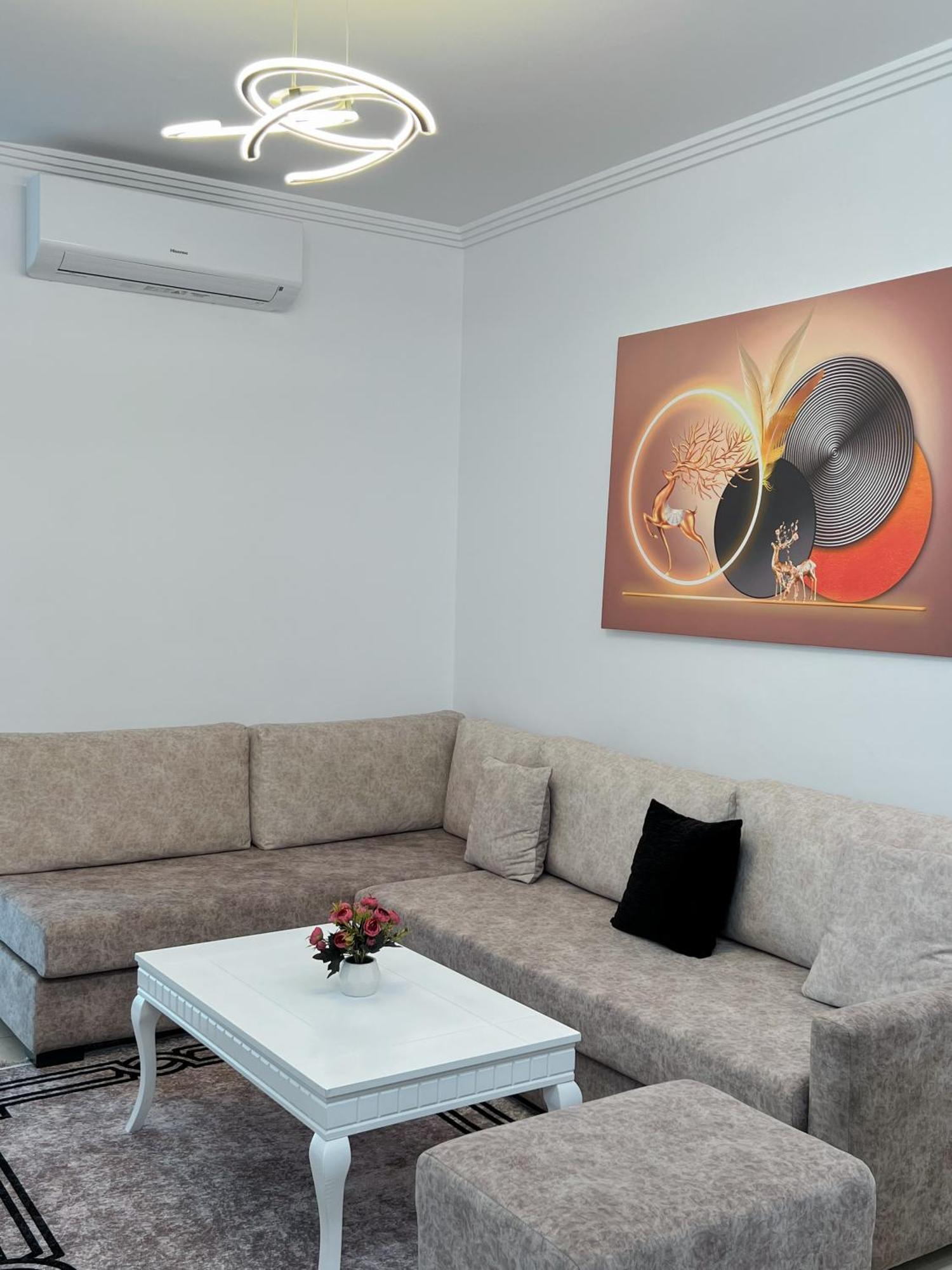 Tirana City Rental Apartments Екстер'єр фото