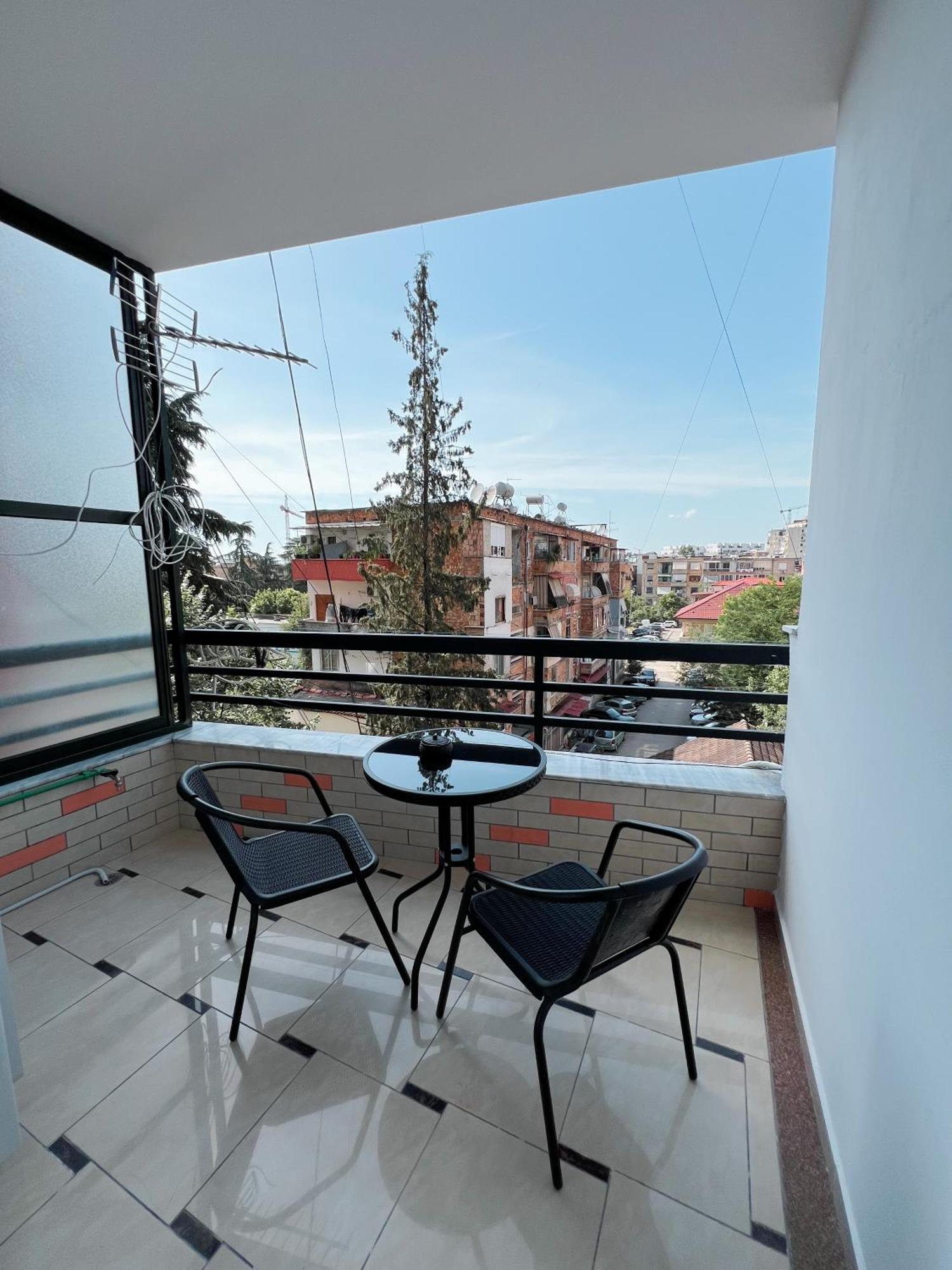 Tirana City Rental Apartments Екстер'єр фото